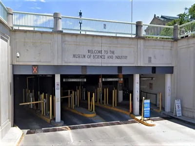 Museum of Science and Industry Parking - Love Chicago USA