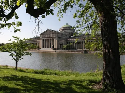 Museum of Science and Industry - Love Chicago USA